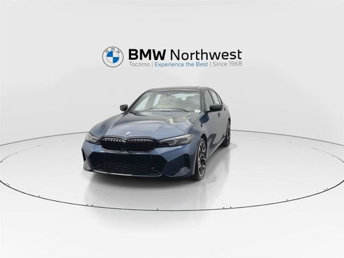 New 2026 BMW 330i xDrive Sedan w/ M Sport Package AWD/4WD image 8