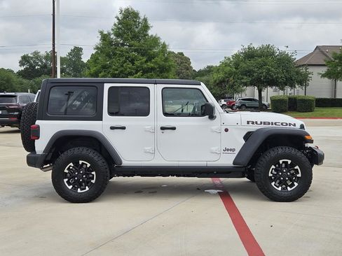 Used 2026 Jeep Wrangler Unlimited Rubicon AWD/4WD image 9