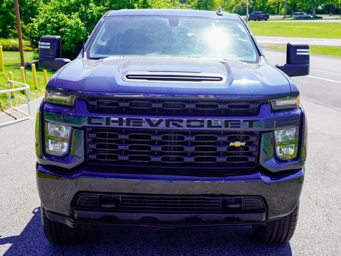 Used 2020 Chevrolet Silverado 2500 Custom w/ Custom Value Package AWD/4WD image 9