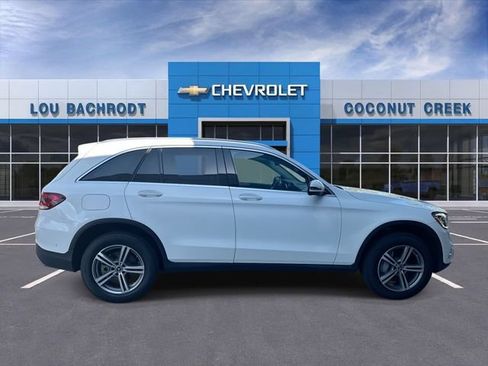 Used 2022 Mercedes-Benz GLC 300 4MATIC w/ Multimedia Package Lite image 9