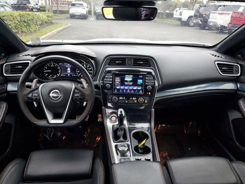 Used 2023 Nissan Maxima SR w/ Sport Mat Group image 10