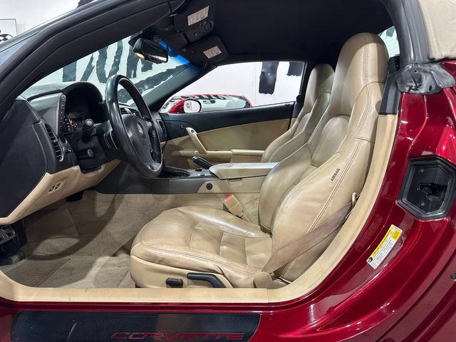 Used 2006 Chevrolet Corvette Convertible w/ Preferred Equipment Group RWD image 9