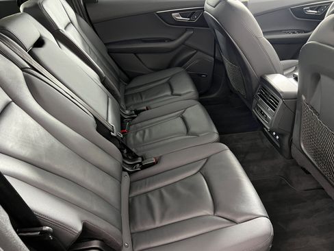 Used 2020 Audi Q7 3.0T Premium Plus image 24
