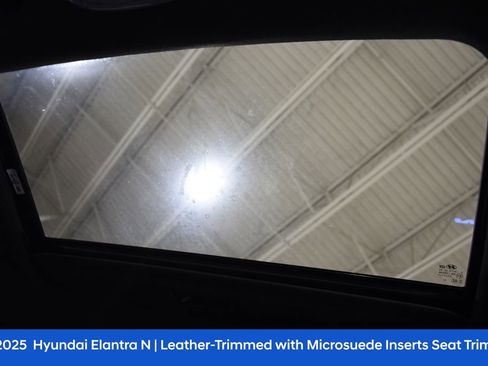 Used 2025 Hyundai Elantra N image 25