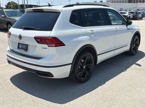 Certified 2023 Volkswagen Tiguan SE R-Line AWD/4WD image 6