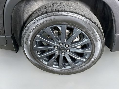 Used 2023 Chevrolet Traverse RS AWD/4WD image 35
