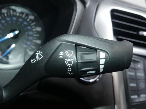 Used 2018 Ford Fusion SE image 34