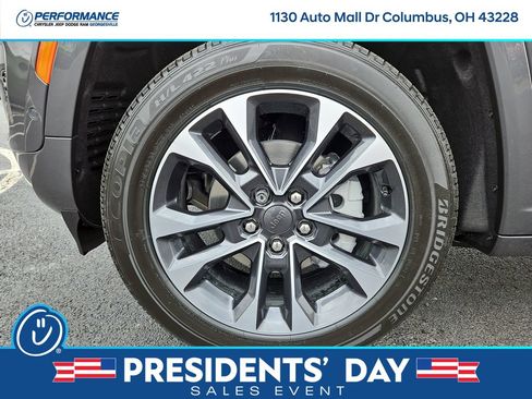 New 2025 Jeep Grand Cherokee Overland w/ Adv Protech Group III image 9