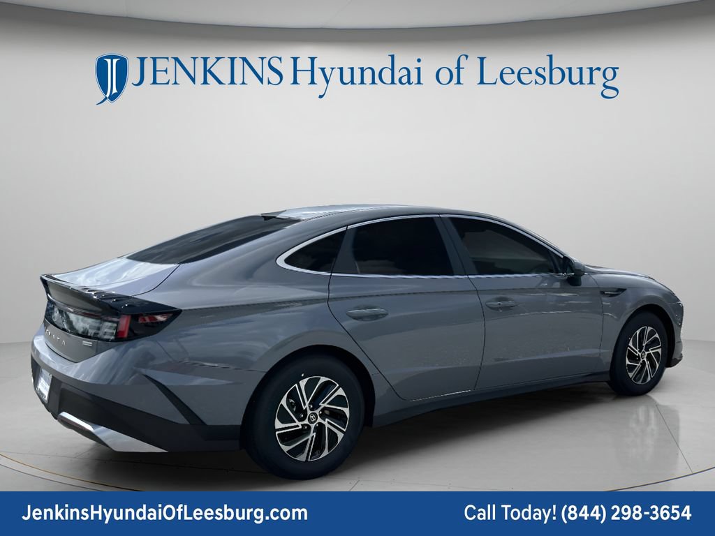 New 2026 Hyundai Sonata Blue FWD image 5