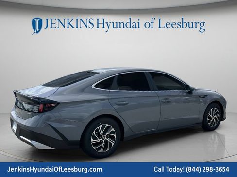 New 2026 Hyundai Sonata Blue FWD image 5
