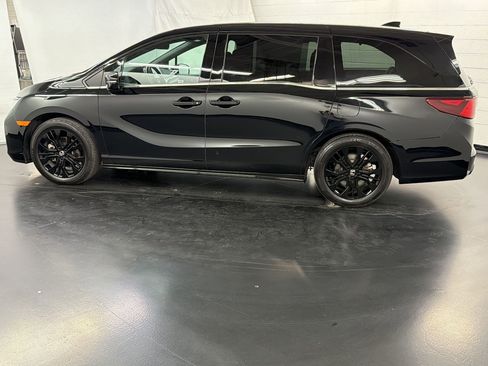 Used 2025 Honda Odyssey Sport-L image 2