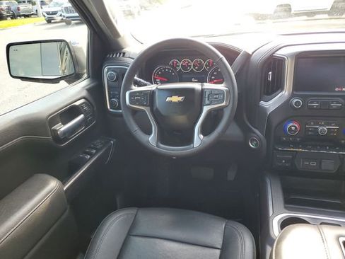 Used 2022 Chevrolet Silverado 1500 LTZ image 13