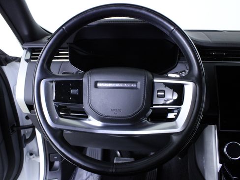 Used 2023 Land Rover Range Rover SE image 21