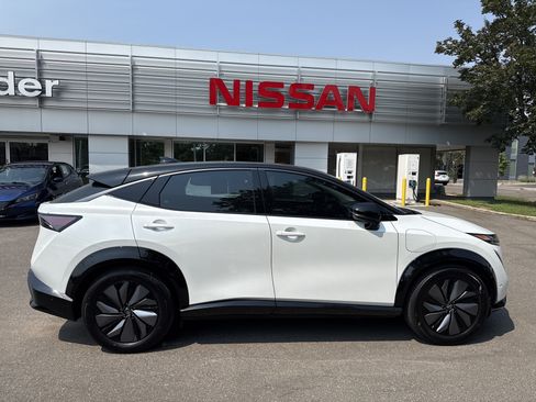 Certified 2024 Nissan Ariya AWD image 10