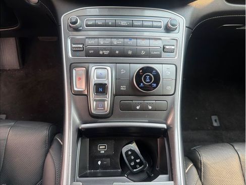Used 2022 Hyundai Santa Fe SEL Premium AWD/4WD image 18