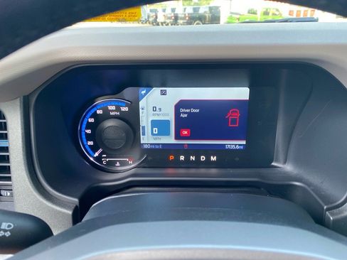 Used 2024 Ford Bronco Wildtrak image 23