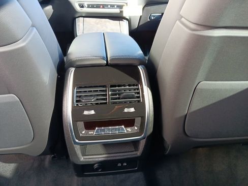 New 2026 BMW X5 xDrive40i w/ Climate Comfort Package image 11