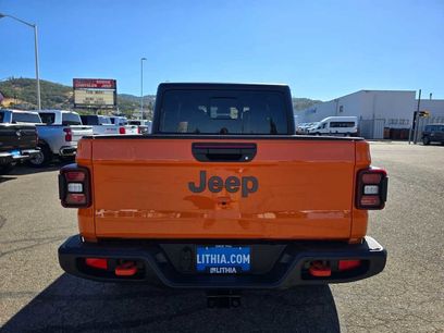 New 2025 Jeep Gladiator Mojave w/ Safety Group