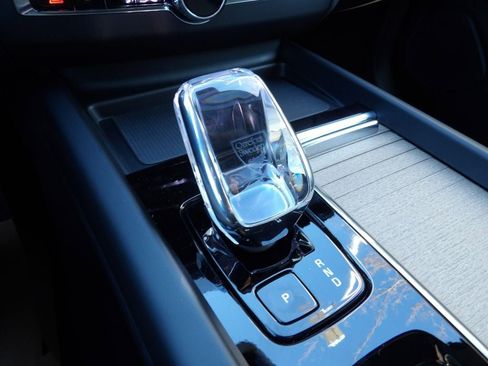 New 2026 Volvo XC60 B5 Plus w/ Protection Package Premier image 23