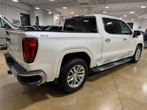 Used 2020 GMC Sierra 1500 SLT image 2