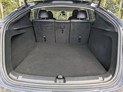 Used 2023 Tesla Model Y Long Range image 19