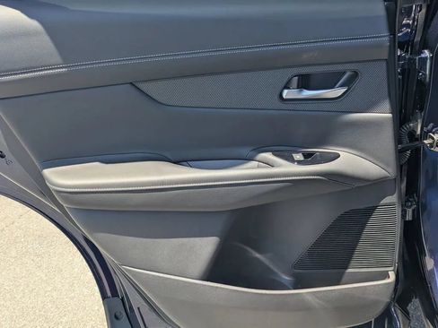Certified 2025 Nissan Murano SL w/ Cargo Package AWD/4WD image 18