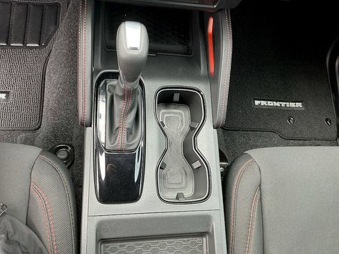 Certified 2025 Nissan Frontier Pro-X image 19