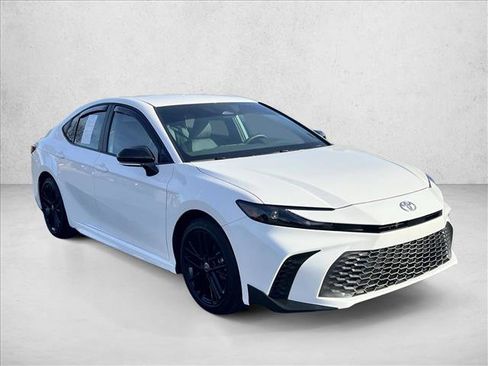 Certified 2026 Toyota Camry SE image 3