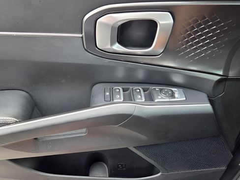 Used 2022 Kia Sorento LX FWD image 26