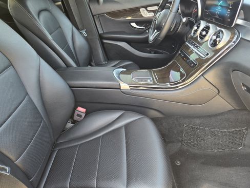 Used 2020 Mercedes-Benz GLC 300 image 10