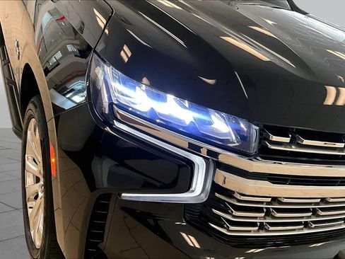 Used 2021 Chevrolet Tahoe Premier w/ Premium Package RWD image 25