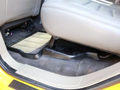 Used 2003 HUMMER H2 Base 4dr 4WD SUV w/ Preferred Equipment Group image 64