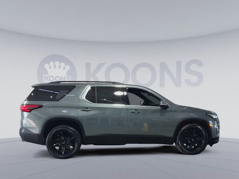 Used 2023 Chevrolet Traverse LT image 12