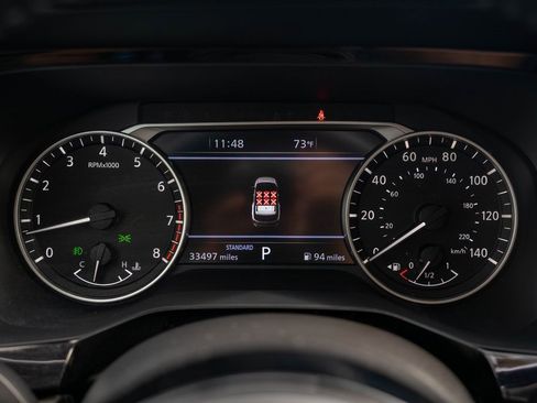 Used 2022 Nissan Pathfinder Platinum w/ Cargo Package image 25