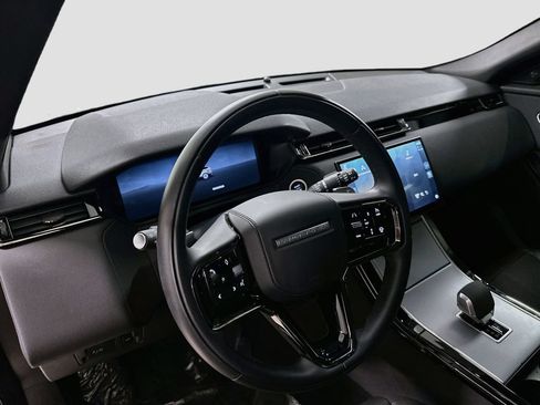 Certified 2025 Land Rover Range Rover Velar S AWD/4WD image 4