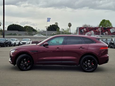 Used 2017 Jaguar F-PACE S image 8