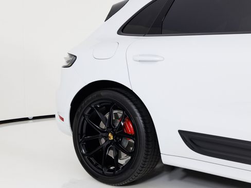 Used 2022 Porsche Macan GTS AWD/4WD image 79