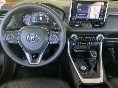 Certified 2019 Toyota RAV4 Limited w/ Advanced Technology Package AWD/4WD image 18