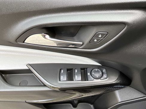 Certified 2024 Chevrolet Trax LT FWD image 21