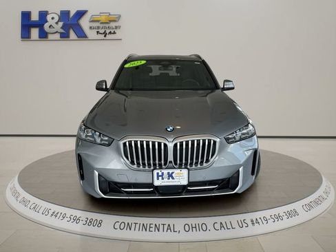 Used 2025 BMW X5 xDrive40i AWD/4WD image 2