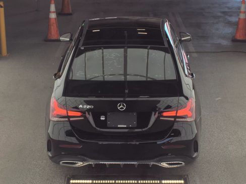 Used 2019 Mercedes-Benz A 220 w/ AMG Line image 8