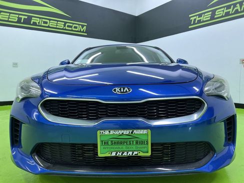 Used 2018 Kia Stinger RWD image 3