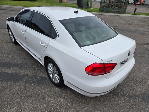 Used 2012 Volkswagen Passat 2.5 SEL image 18