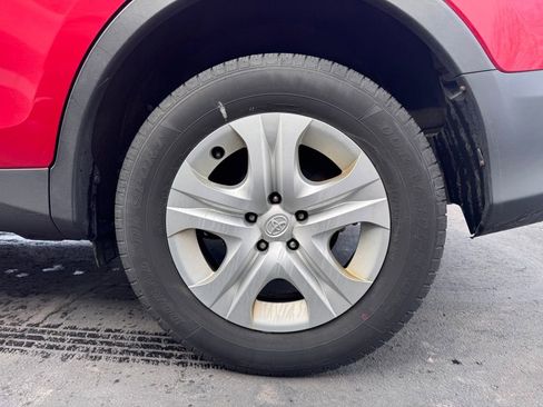 Used 2014 Toyota RAV4 LE image 28