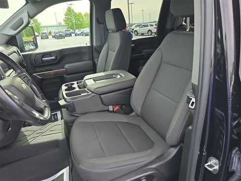 Used 2022 Chevrolet Silverado 3500 LT w/ Convenience Package image 11