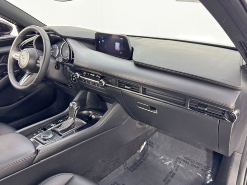 Used 2022 MAZDA MAZDA3 s image 14