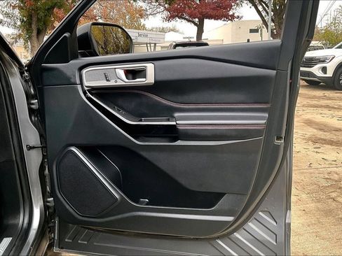 Used 2022 Ford Explorer ST-Line w/ Class IV Trailer Tow Package image 27