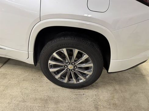 Certified 2022 Chevrolet Traverse Premier AWD/4WD image 8