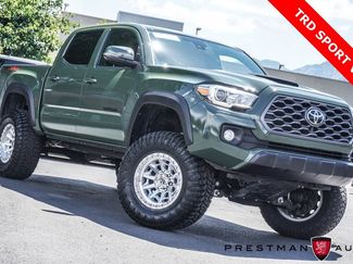 Used 2022 Toyota Tacoma TRD Sport w/ TRD Premium Sport Package AWD/4WD video 1