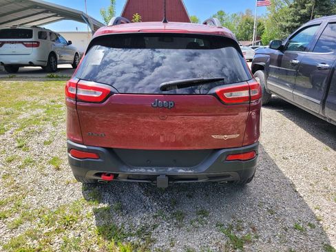 Used 2016 Jeep Cherokee Trailhawk w/ Cold Weather Group AWD/4WD image 6